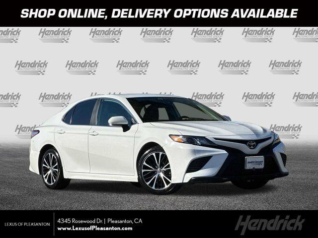 2020 Toyota Camry SE