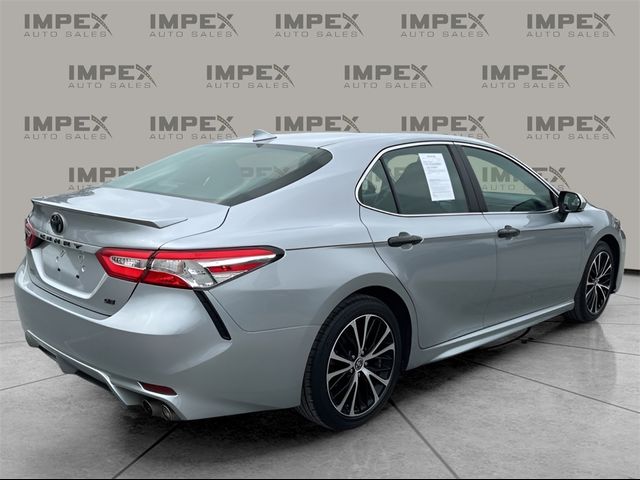 2020 Toyota Camry SE