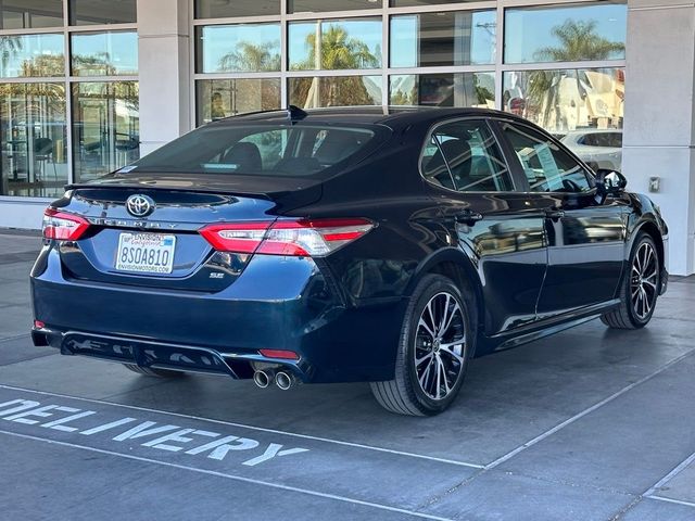 2020 Toyota Camry SE