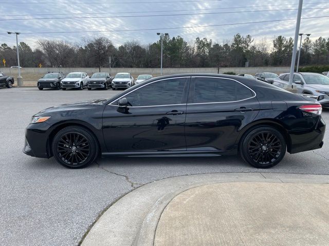 2020 Toyota Camry SE