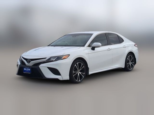 2020 Toyota Camry SE