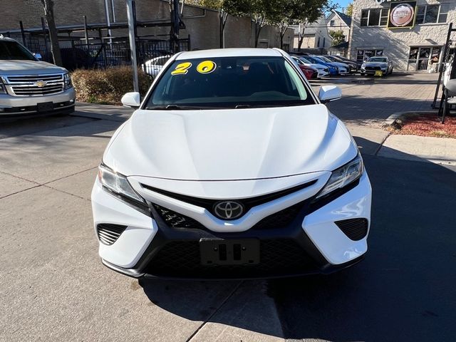 2020 Toyota Camry SE