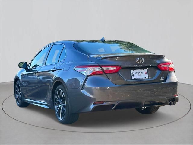 2020 Toyota Camry SE