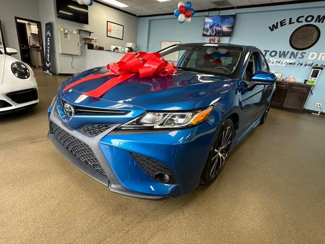 2020 Toyota Camry 