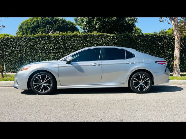 2020 Toyota Camry SE Nightshade