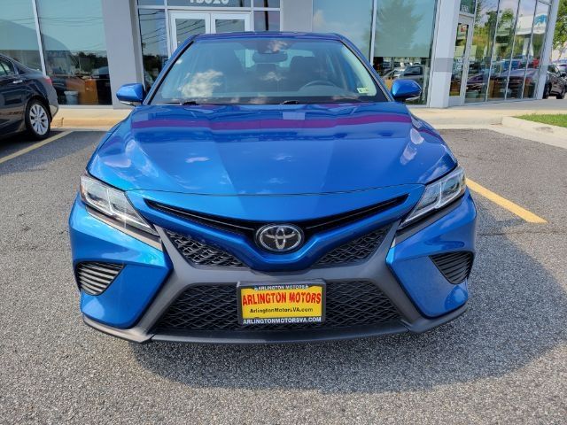 2020 Toyota Camry SE