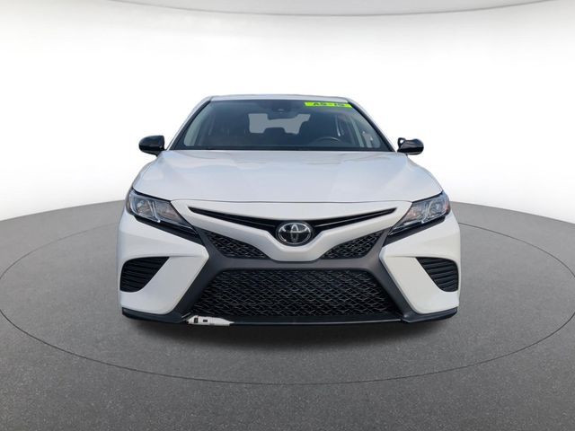 2020 Toyota Camry SE Nightshade