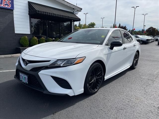 2020 Toyota Camry SE Nightshade