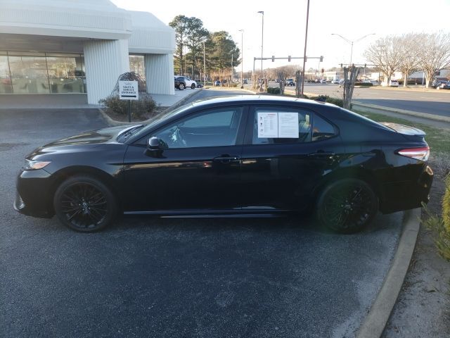 2020 Toyota Camry SE Nightshade