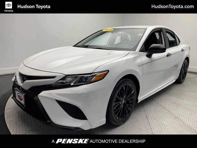 2020 Toyota Camry SE Nightshade