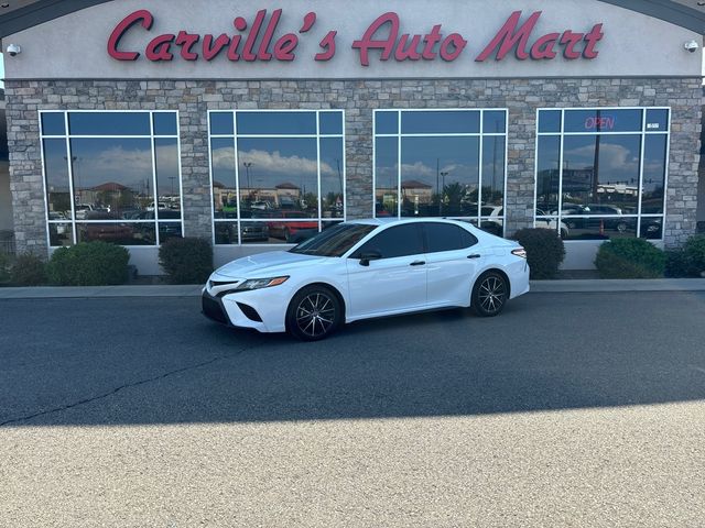 2020 Toyota Camry SE Nightshade