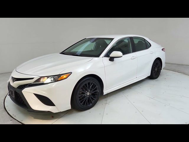 2020 Toyota Camry SE Nightshade