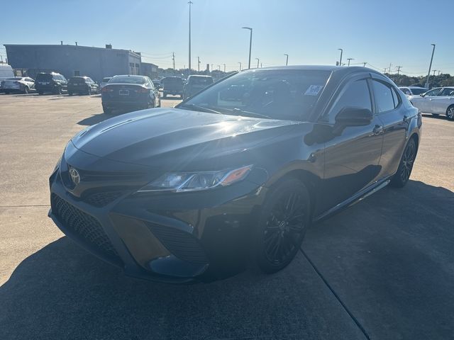 2020 Toyota Camry SE Nightshade