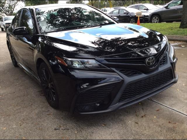 2020 Toyota Camry SE Nightshade