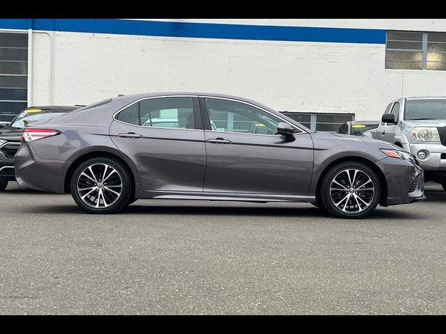 2020 Toyota Camry SE Nightshade