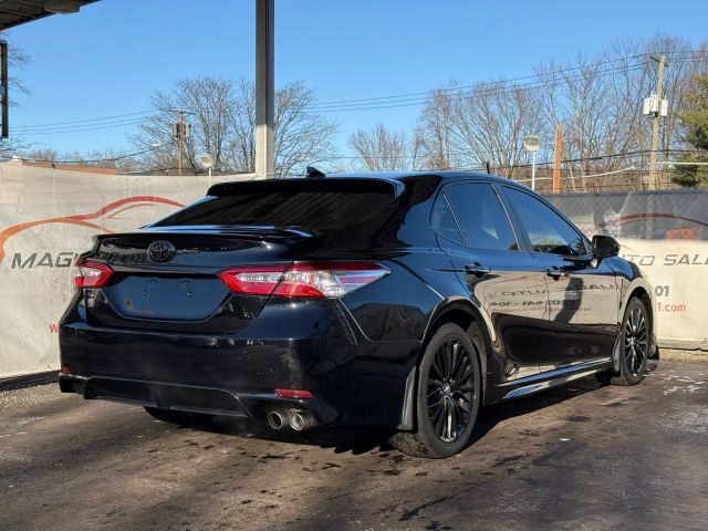 2020 Toyota Camry SE Nightshade