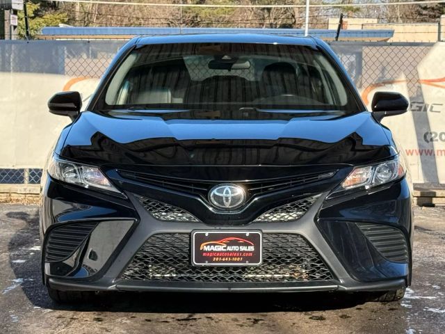 2020 Toyota Camry SE Nightshade