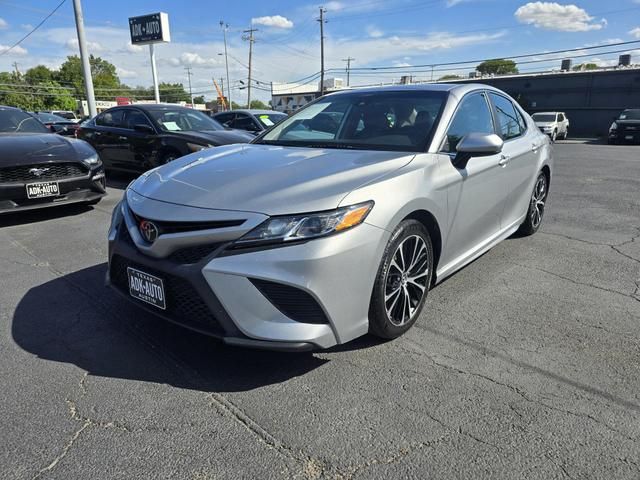 2020 Toyota Camry SE Nightshade