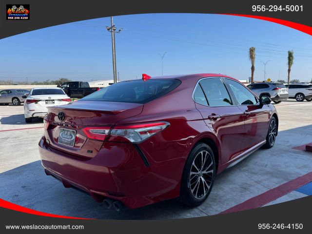2020 Toyota Camry SE