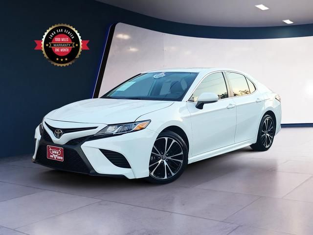 2020 Toyota Camry SE