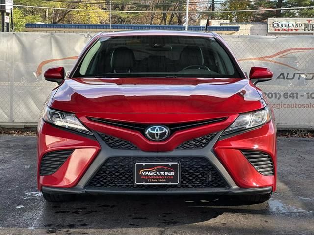 2020 Toyota Camry SE