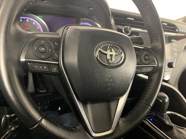 2020 Toyota Camry XLE V6