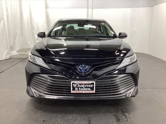 2020 Toyota Camry Hybrid XLE