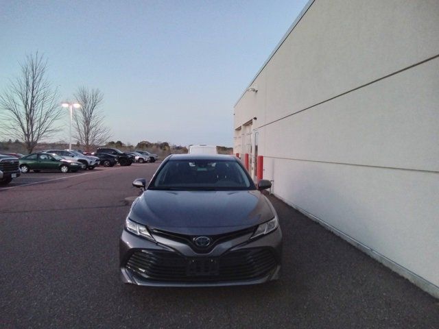 2020 Toyota Camry Hybrid LE