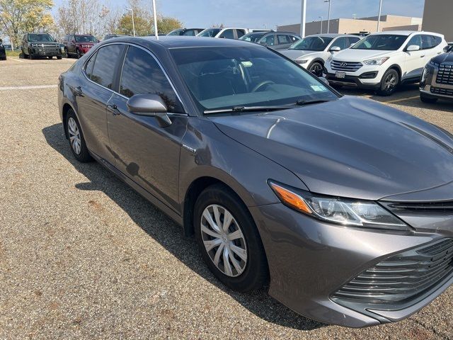 2020 Toyota Camry Hybrid LE