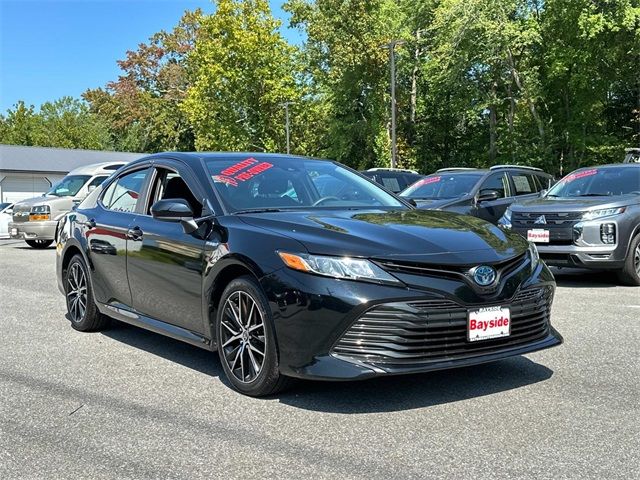 2020 Toyota Camry Hybrid LE