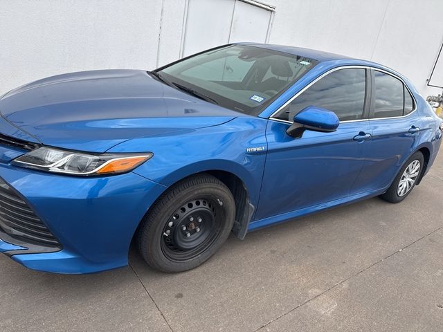 2020 Toyota Camry Hybrid LE