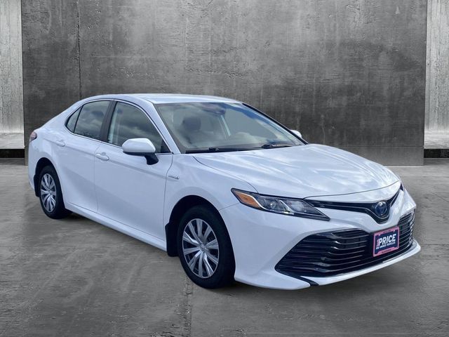 2020 Toyota Camry Hybrid LE