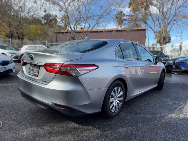 2020 Toyota Camry Hybrid LE