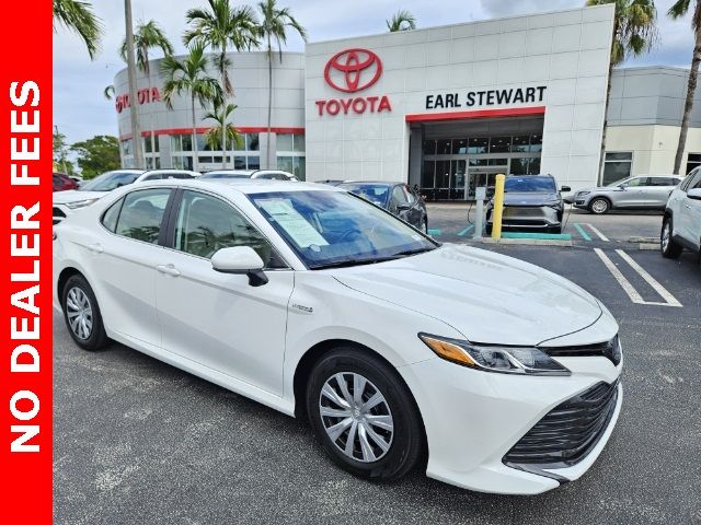 2020 Toyota Camry Hybrid LE