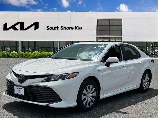 2020 Toyota Camry Hybrid LE