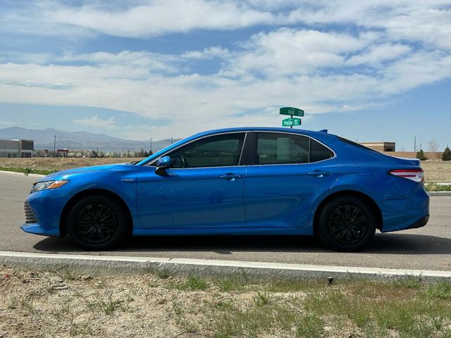 2020 Toyota Camry Hybrid LE