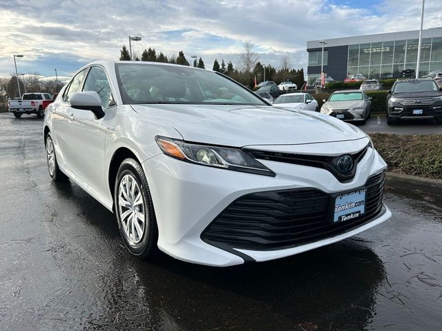 2020 Toyota Camry Hybrid LE