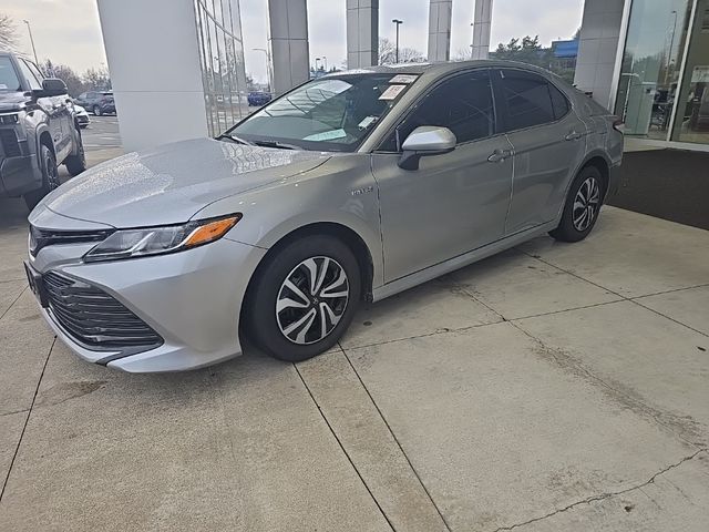 2020 Toyota Camry Hybrid LE