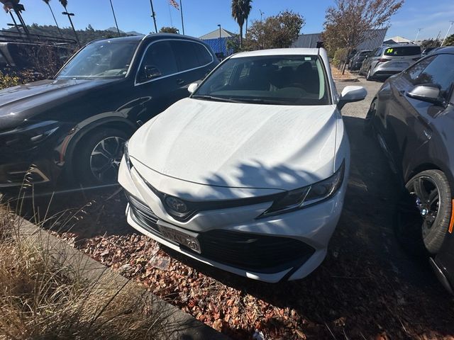 2020 Toyota Camry Hybrid LE