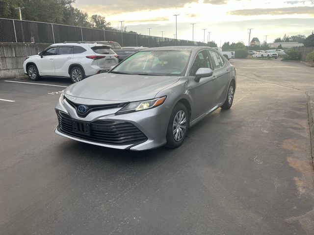 2020 Toyota Camry Hybrid LE