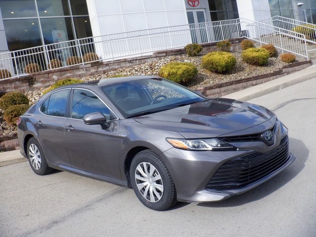 2020 Toyota Camry Hybrid LE