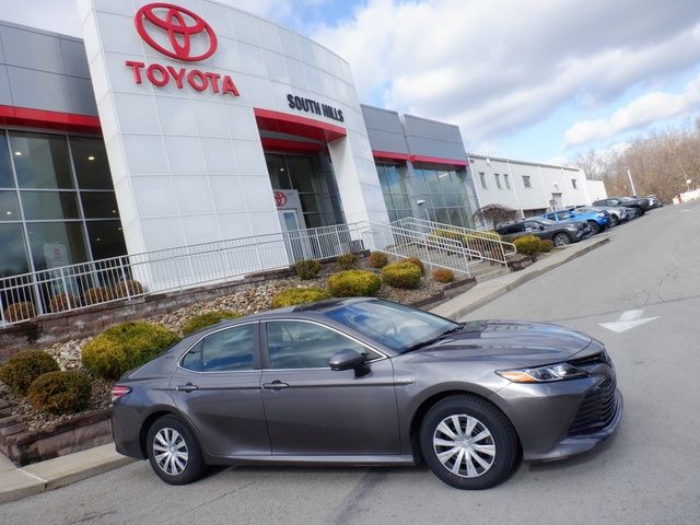 2020 Toyota Camry Hybrid LE