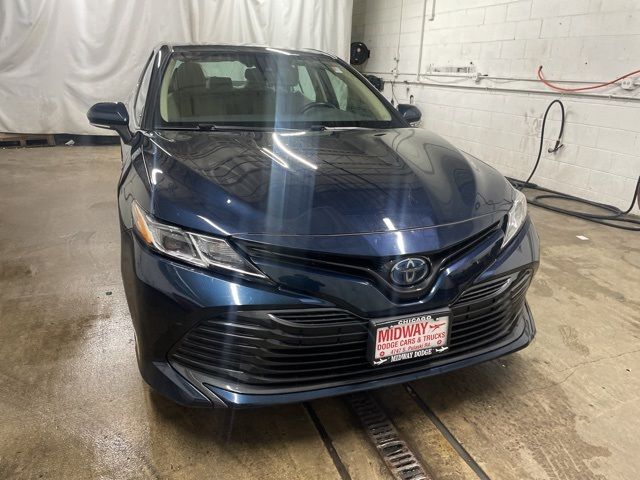 2020 Toyota Camry Hybrid LE