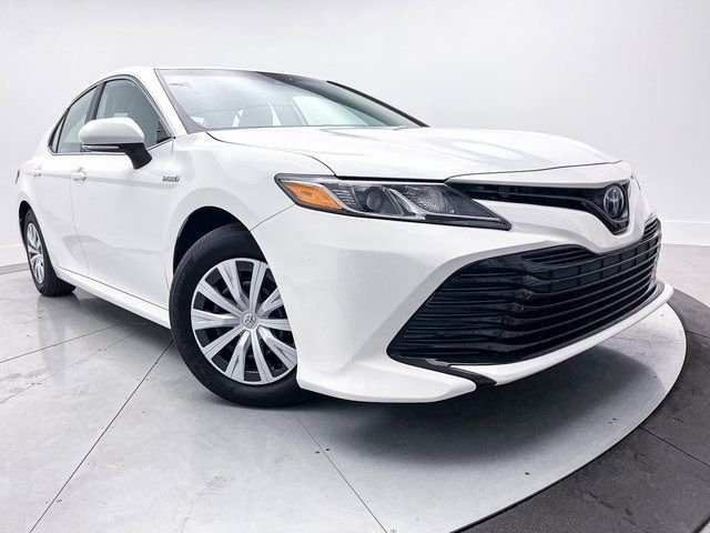 2020 Toyota Camry Hybrid LE