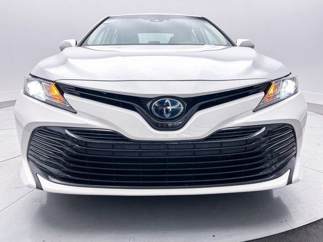 2020 Toyota Camry Hybrid LE