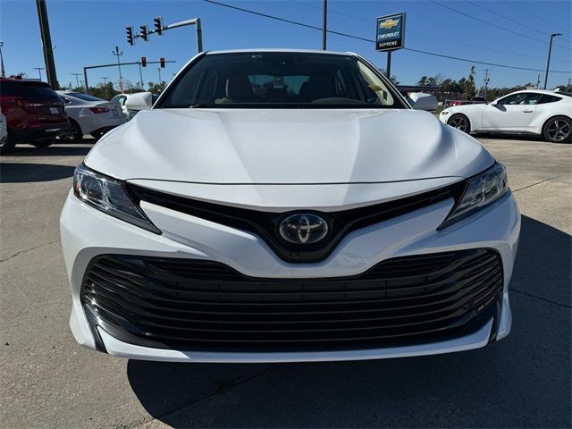 2020 Toyota Camry Hybrid LE