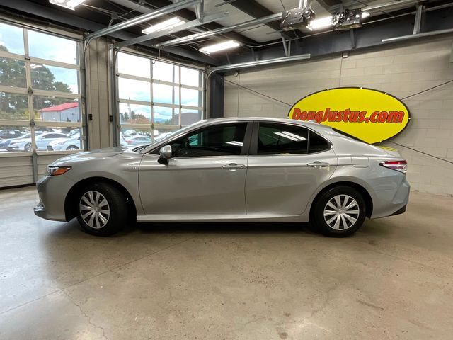 2020 Toyota Camry Hybrid LE