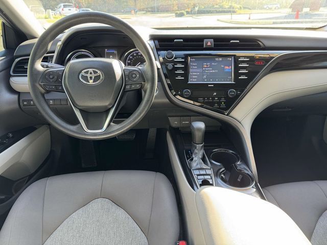 2020 Toyota Camry Hybrid LE