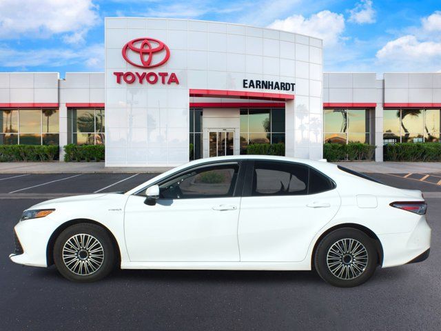 2020 Toyota Camry Hybrid LE