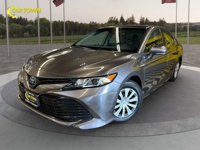 2020 Toyota Camry Hybrid LE